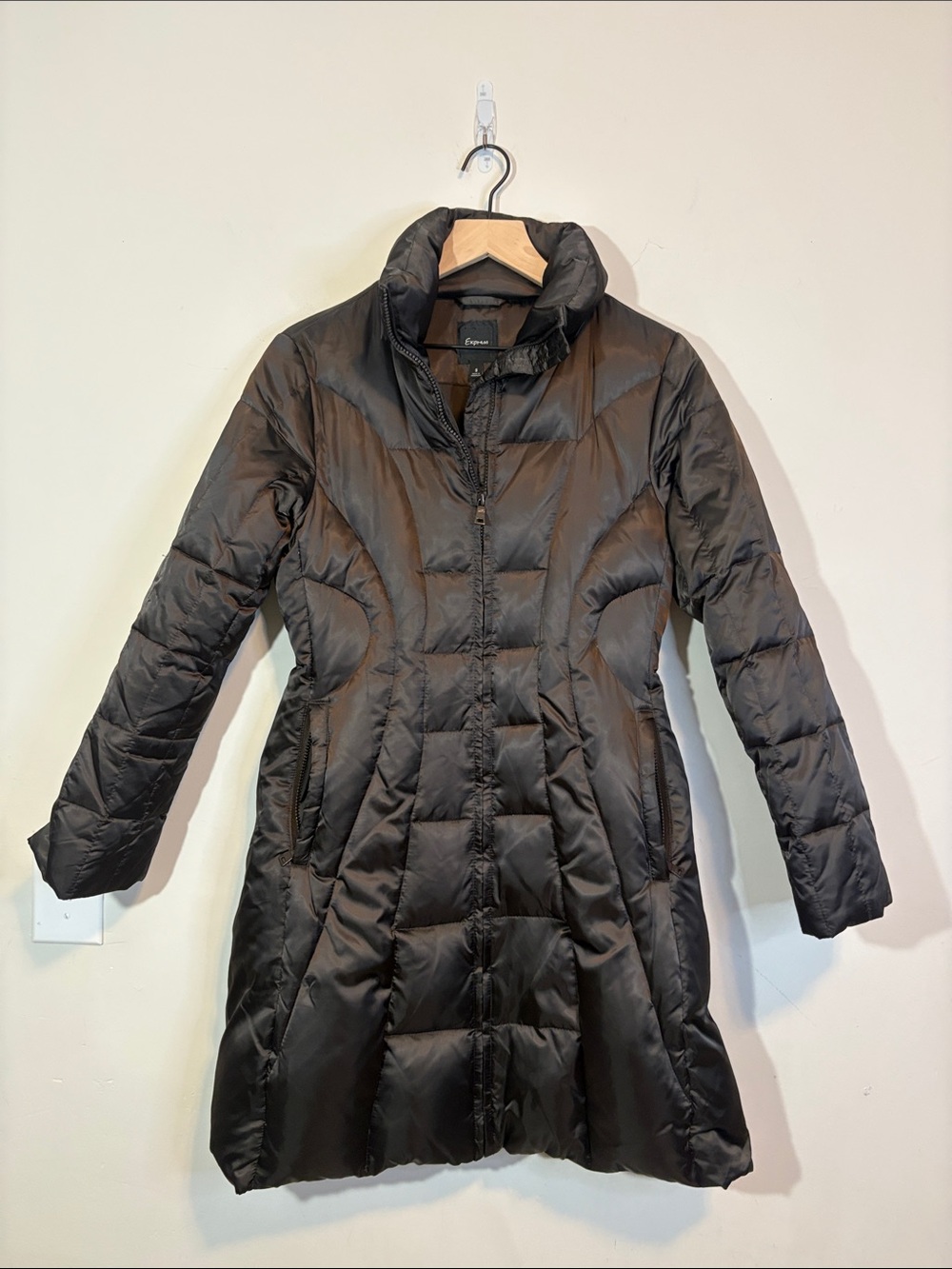 Express Long Black Puffer Jacket Contour Seam Slimming Black Script 2000 Y2K Tag